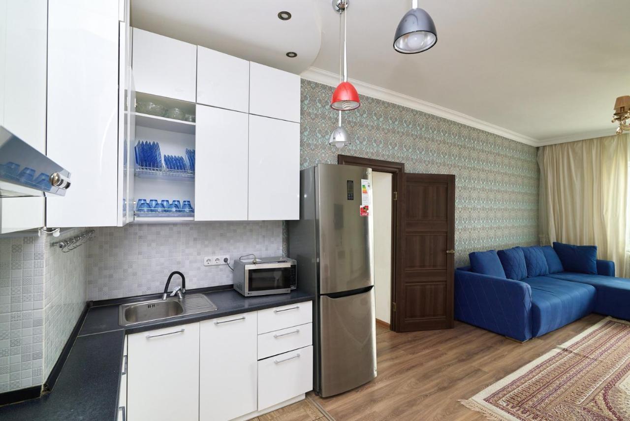 Apartamento Квартира В Самом Центре Столицы Казахстана Astaná Exterior foto