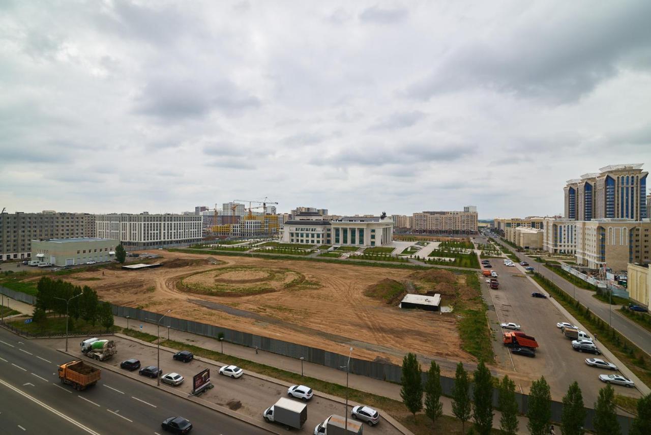 Apartamento Квартира В Самом Центре Столицы Казахстана Astaná Exterior foto
